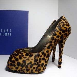 STUART WEITZMAN Animal Print Pumps
